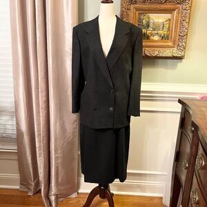 EUC Women's Vintage Burberry's Midi Skirt Suit Jacket Gray Wool US Size 6 or 42
